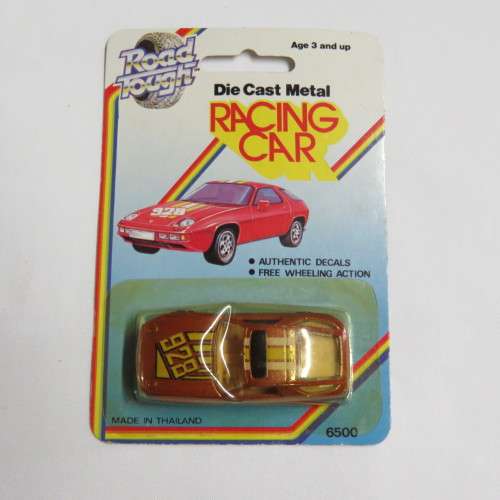 Vintage Road Tough Die cast metal racing car Porsche 928 toy car