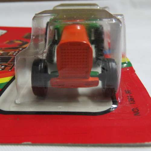 Yatming Fast Wheel tractor and trailer in pack #1381