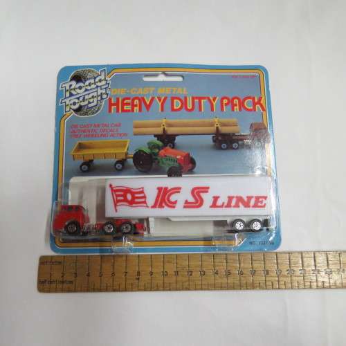 Vintage Yatming Road Tough ICS Line #1385 truck and trailer in pack
