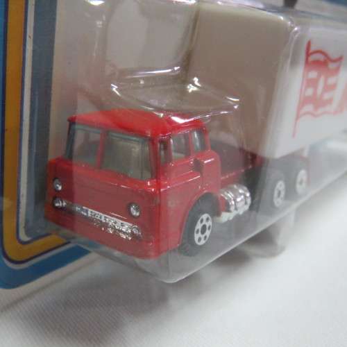 Vintage Yatming Road Tough ICS Line #1385 truck and trailer in pack