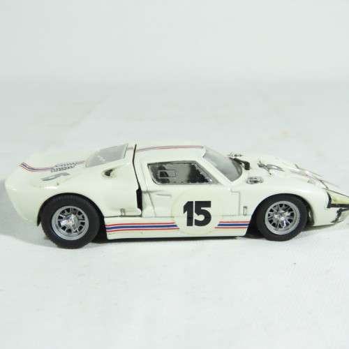 Bang Ford GT40 model race car - #15 - Scale 1/43