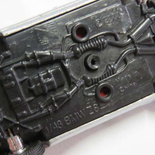 NewRy BMW Z8 die-cast model car - Scale 1/43