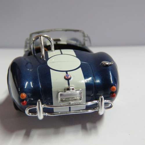 DelPrado Cobra 427 die-cast model car - Scale 1/43