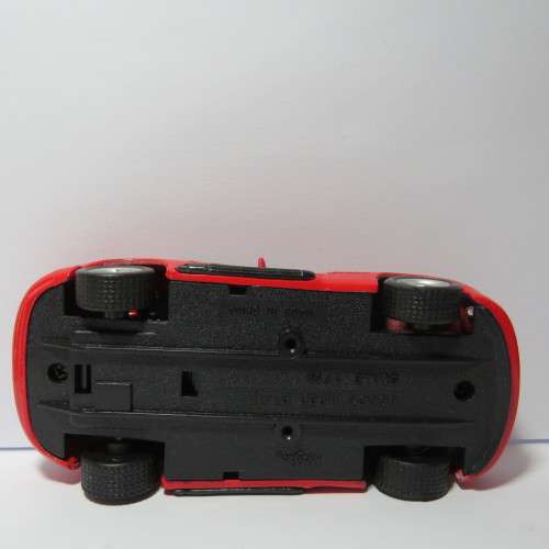 Maisto Dodge Viper model car - Scale