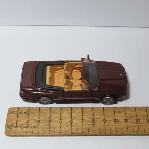 NewRay 1988 BMW M3 model car - Scale 1/43