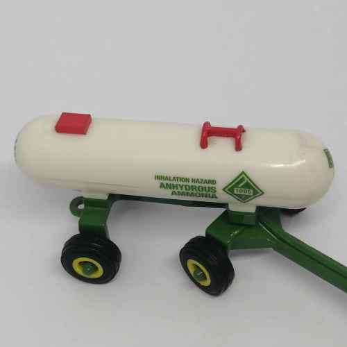 ERTL John Deere Anhydrous Ammonia tanker