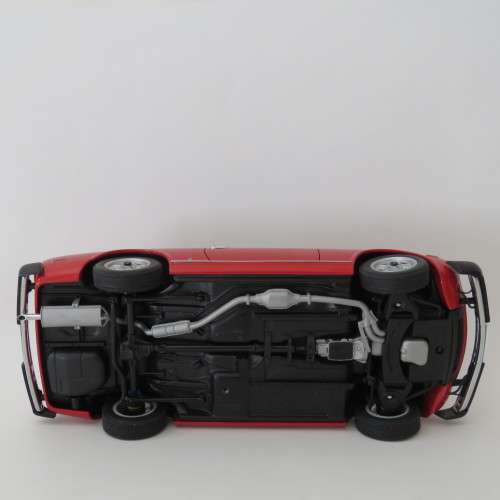 Auto Art Fiat Spider convertible model car - Door window trimming missing - Scale 1/18