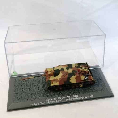 1945 German ( Budapest ) Panzer IV L/70 Sd.kfz. 162/1 combat tank die-cast model