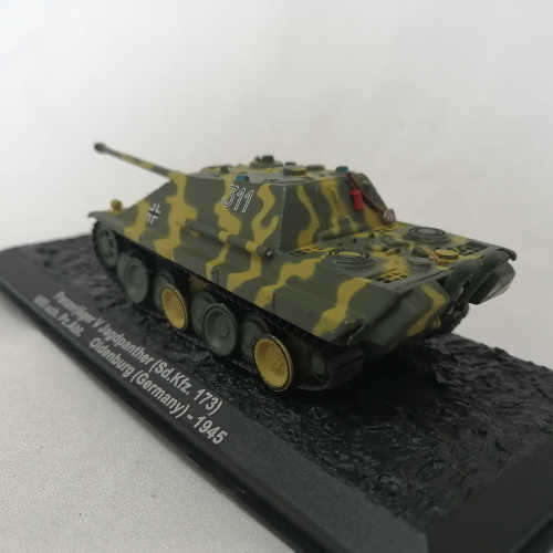 1945 German Panzerjager V Jagdpanther Sd. Kfz 173 combat tank die-cast model