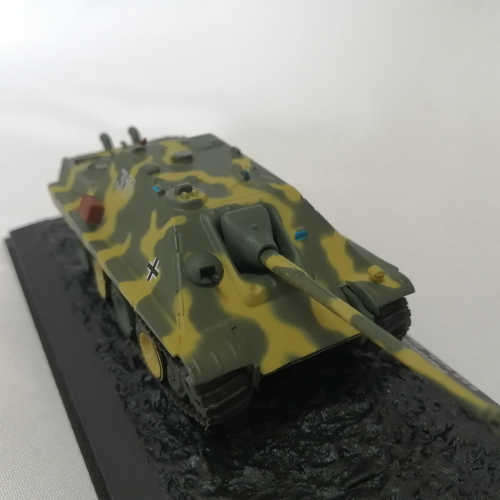 1945 German Panzerjager V Jagdpanther Sd. Kfz 173 combat tank die-cast model