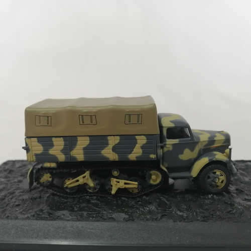 1943 German ( USSR ) Opel maultier Sd Kfz 3 half track military truck die-cast model