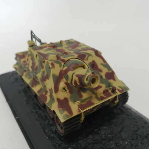 1945  German Sturmmorserwagen ``Sturmtiger`` combat tank die-cast model