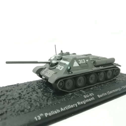 1945 Polish Army ( Berlin ) SU-85 combat tank die-cast model