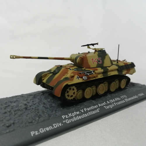 1944 German ( Targul Frumos ) Panzer Kampfwagen V Panther combat tank die-cast model