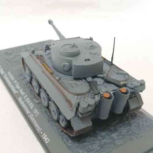 1943 German Panzer Kampfwagen VI Tiger combat tank die-cast model