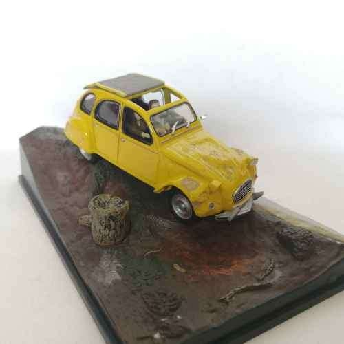 James Bond 007 - Citroen 2CV model car - For your eyes only