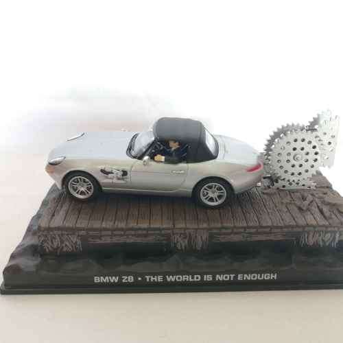 James Bond 007 - BMW Z8 model car - The World is not enough