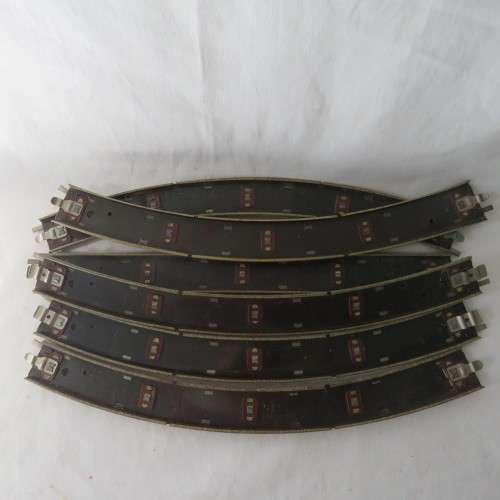 Meccano Ltd Hornby Dublo lot of 35 HO gauge railway tracks - 10 Straights and 25 curves