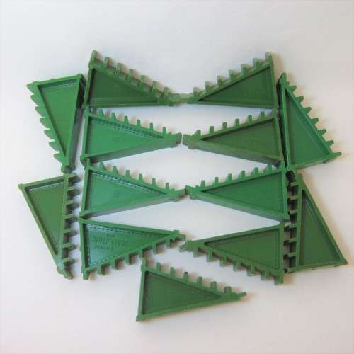 Lot of 13 vintage Tri-Ang Scalextric variable height slot track lifters