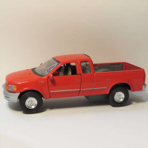 Tins Toys Ford F-150 pickup truck model - Scale 1/38