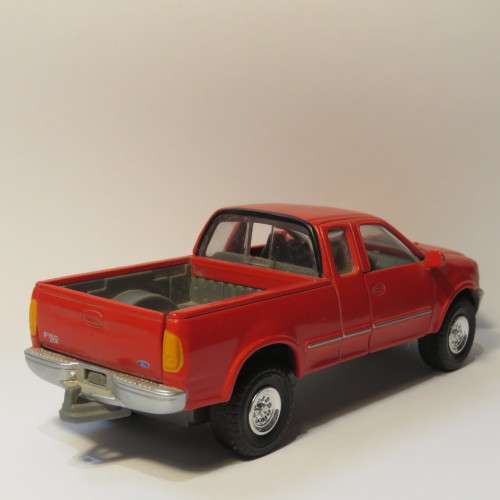 Tins Toys Ford F-150 pickup truck model - Scale 1/38
