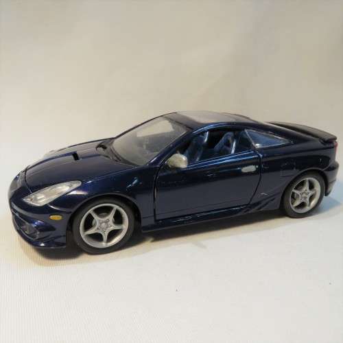 Maisto 2003 Toyota Celica GT-S model car - Scale 1/24 - Interior repainted