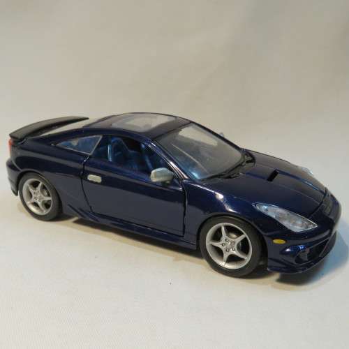 Maisto 2003 Toyota Celica GT-S model car - Scale 1/24 - Interior repainted