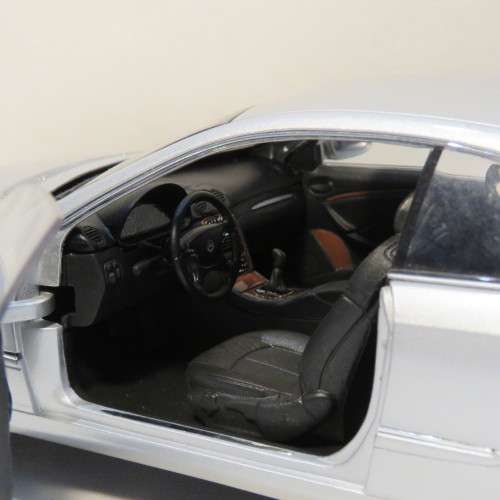 Kyosho Mercedes-Benz CLK coupe model car - Scale 1/18