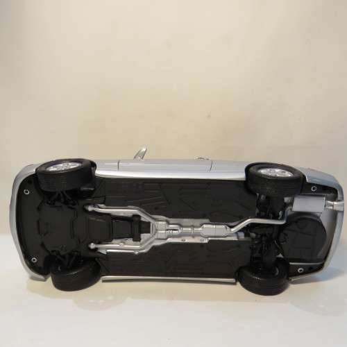 Kyosho Mercedes-Benz CLK coupe model car - Scale 1/18