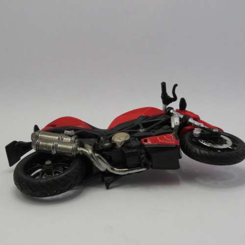 Maisto Ducati Streetfighter model motorcycle - Scale 1/18