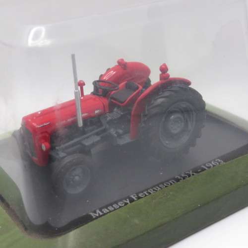 1963 Massey Ferguson 35X die-cast tractor - Scale 1/43
