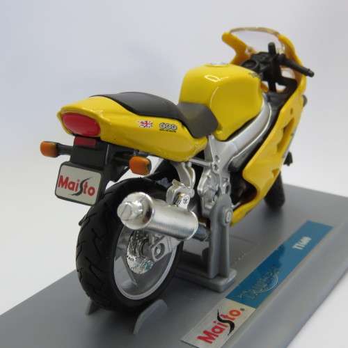 Maisto Triumph TT600 die-cast motorcycle - Scale 1/18 in box