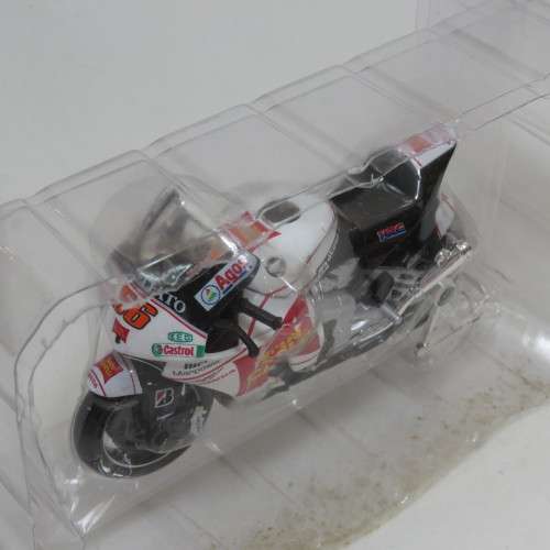 Maisto 2008 Honda RC212V San Carlo MotoGP die-cast motorcycle - #56 Shinya Nakano - Scale 1/18