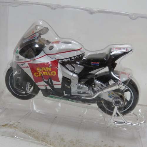 Maisto 2008 Honda RC212V San Carlo MotoGP die-cast motorcycle - #56 Shinya Nakano - Scale 1/18