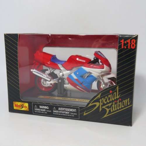 Maisto Yamaha FZR 600 R die-cast motorcycle - Scale 1/18 in box