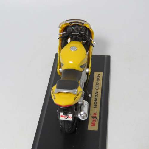 Maisto Honda CBR 600 F4 die-cast motorcycle - Scale 1/18 in box