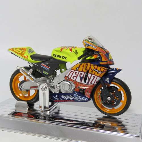 Saico 2003 Honda RCV211 Repsol MotoGP die-cast motorcycle - #46 Valentino Rossi - Scale 1/18 in box