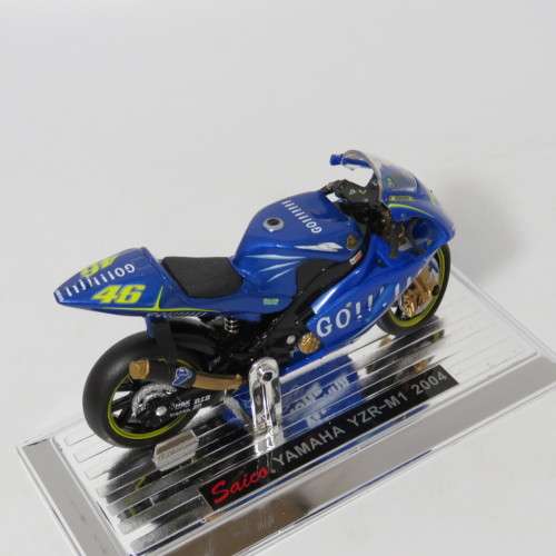 Saico 2004 Yamaha YZR-M1 MotoGP die-cast motorcycle - #46 Valentino Rossi - Scale 1/18 in box
