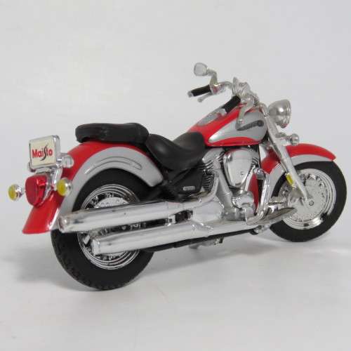 Maisto Yamaha Roadstar die-cast motorcycle - scale 1/18
