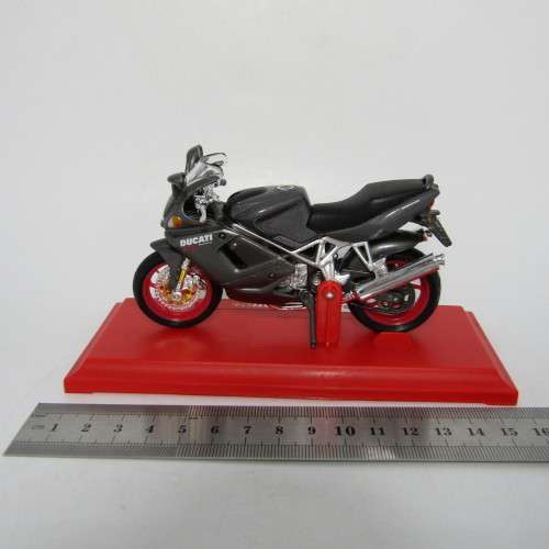 Maisto Ducati ST4s die-cast motorcycle - scale 1/18 in box