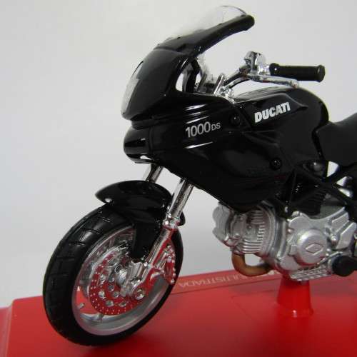 Maisto Ducati Multistrada 1000 DS die-cast motorcycle - scale in box