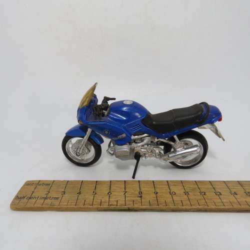 Maisto BMW R1100 RS model motorcycle - Scale