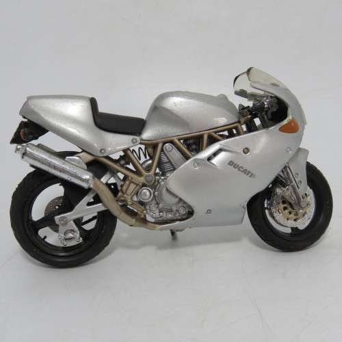 Maisto Ducati model motorcycle - Scale