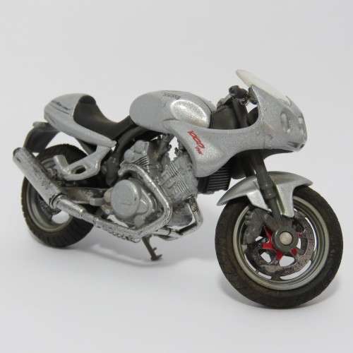 Maisto Voxan Cafe Racer 1000 model motorcycle - Scale 1/18