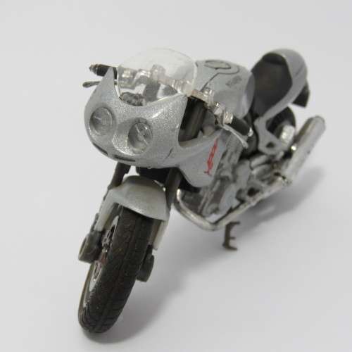 Maisto Voxan Cafe Racer 1000 model motorcycle - Scale 1/18