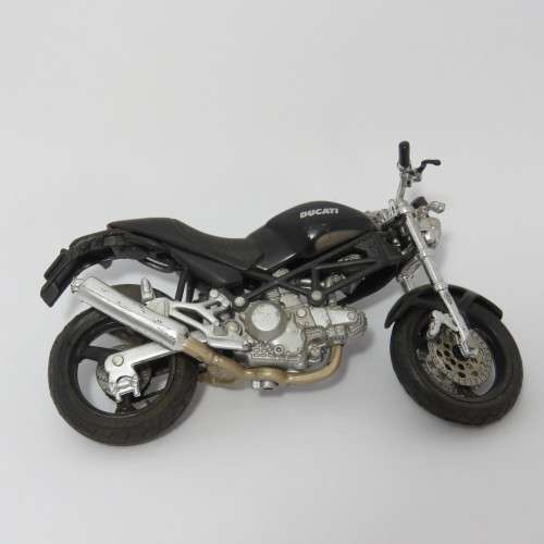 Maisto Ducati model motorcycle - Scale