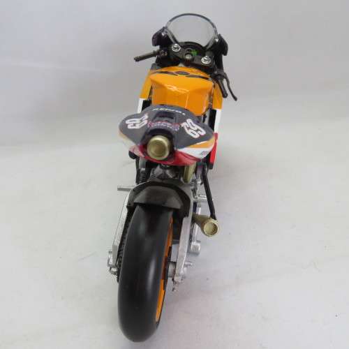 NewRay 2005 Honda RC211V Team Repsol MotoGP model motorcycle - #69 Nicky Hayden - Scale 1/12