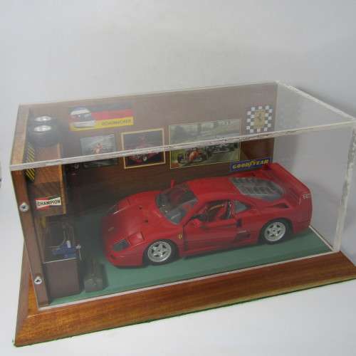 Polistil Tonka Ferrari F40 model car diorama garage - scale 1/18
