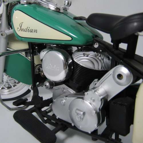 NewRay Indian Chief model motorcycle - die-cast and plastic - scale 1/6