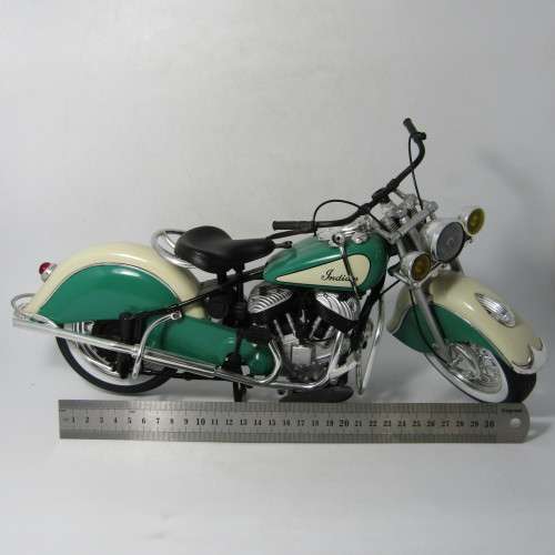 NewRay Indian Chief model motorcycle - die-cast and plastic - scale 1/6